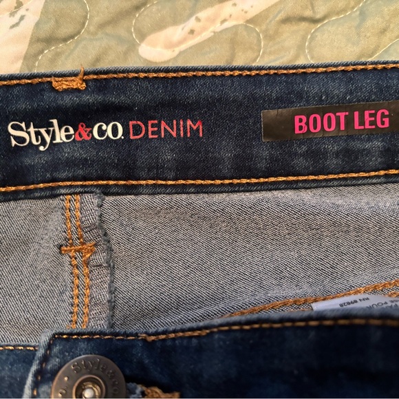 Women's Style & Co Jeans - Picture 3 of 6